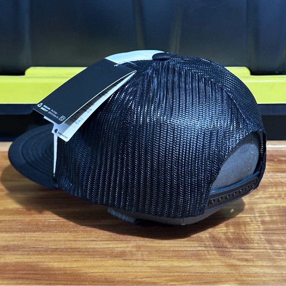 Trucker hat - Picture 1 of 1